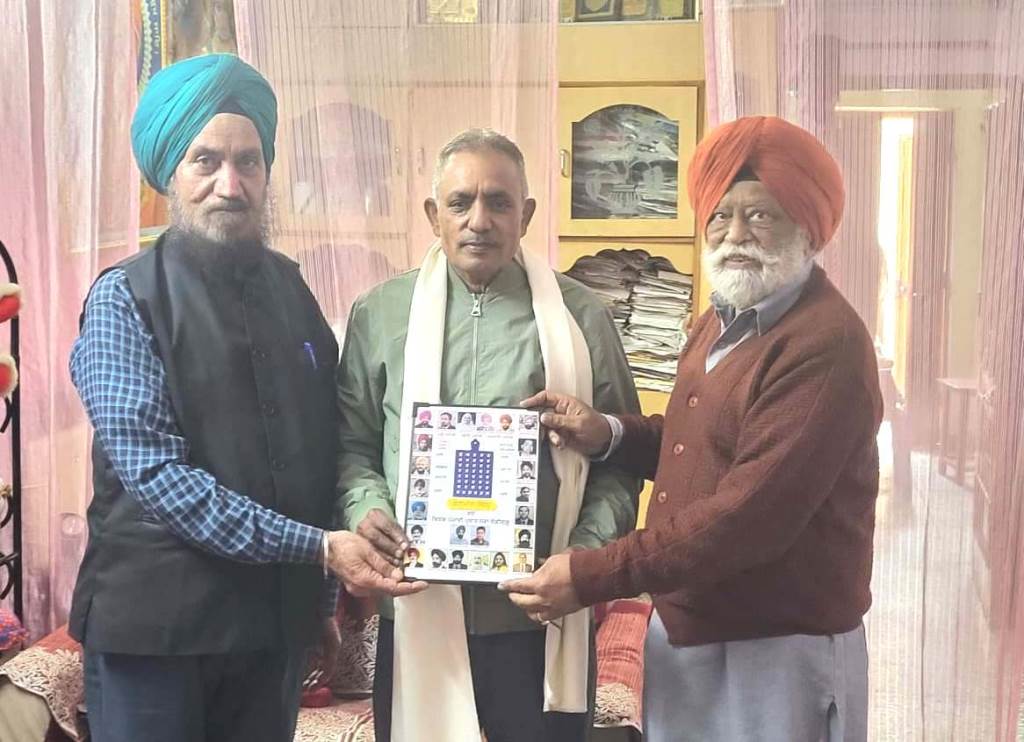 Famous litterateurs PalAjnabi honored during literary discussion